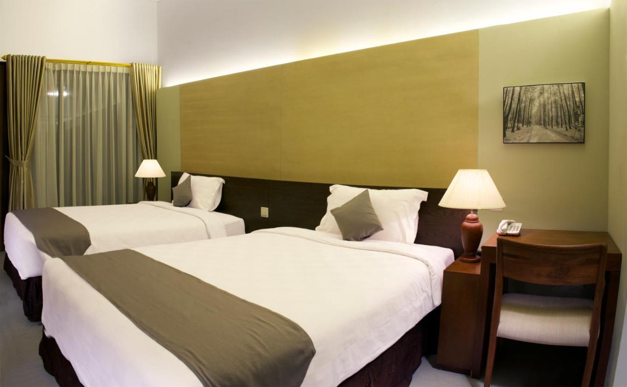 Hotel Neo+ Green Savana Sentul City Bogor Exterior foto
